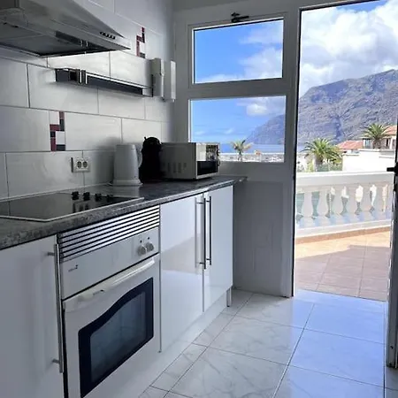 Ocean View In Los Gigantes 아파트